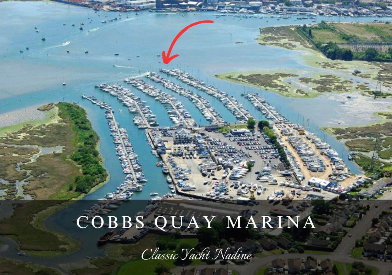Classic Yacht Nadine In Poole Harbour, Dorset, With A Hot Tub Jacuzzi Extérieur photo