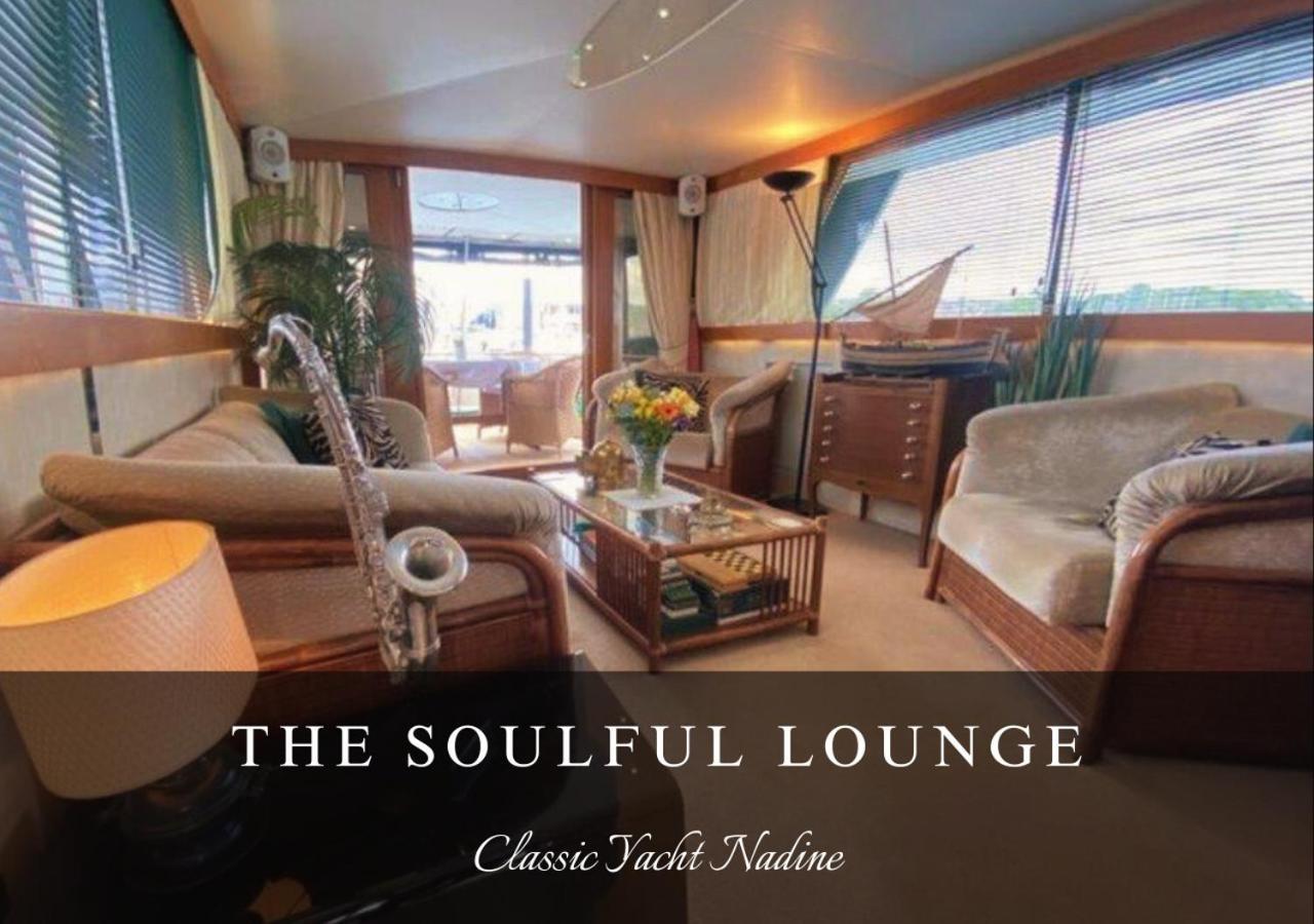 Classic Yacht Nadine In Poole Harbour, Dorset, With A Hot Tub Jacuzzi Extérieur photo